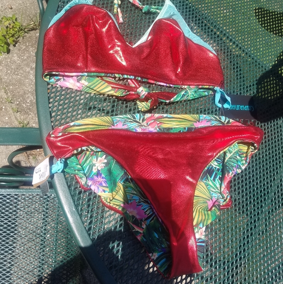 Tipsy Gypsy Reversible Bikini - Picture 2 of 3